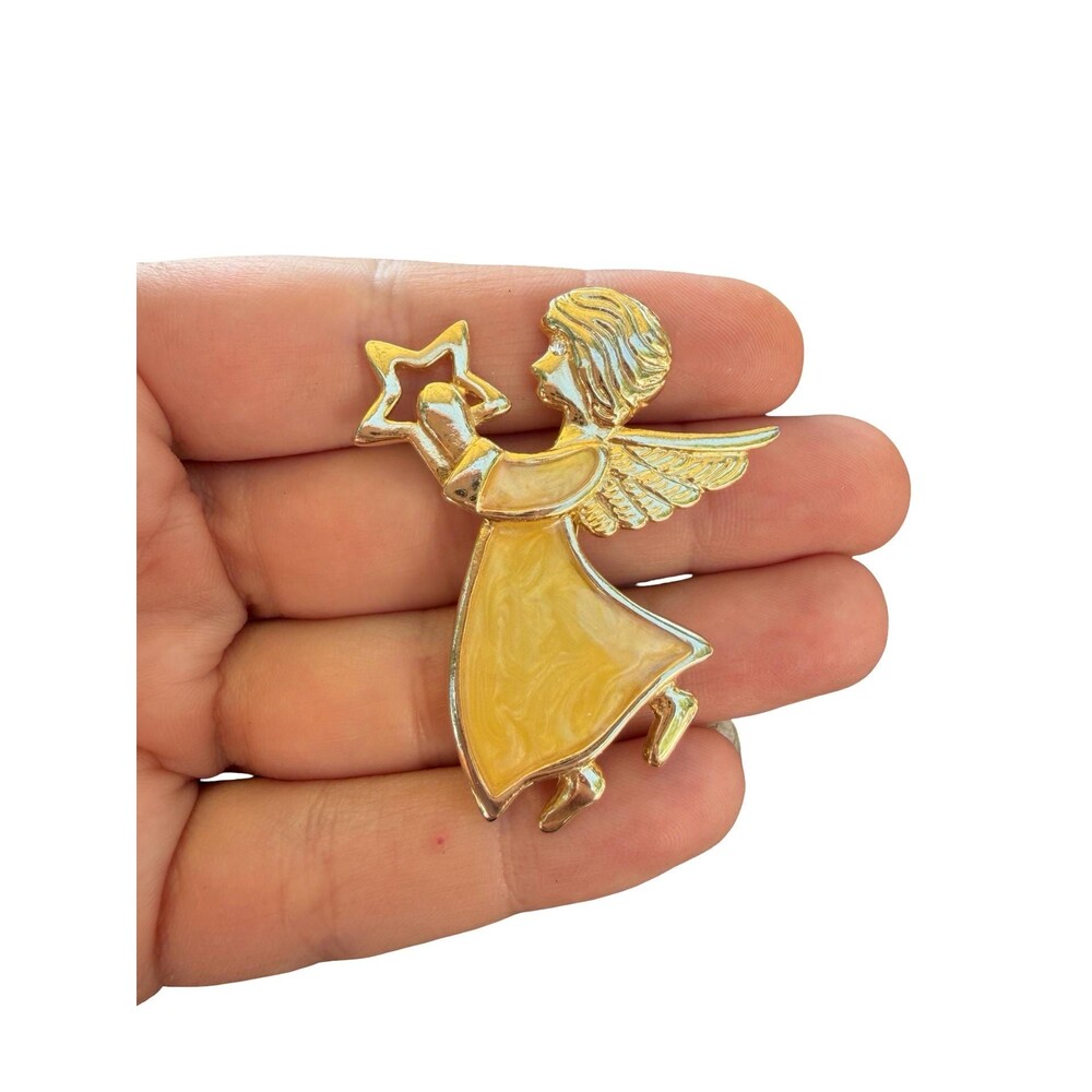 Vintage Jewelry Angel with Star Brooch Angel Christmas Pin